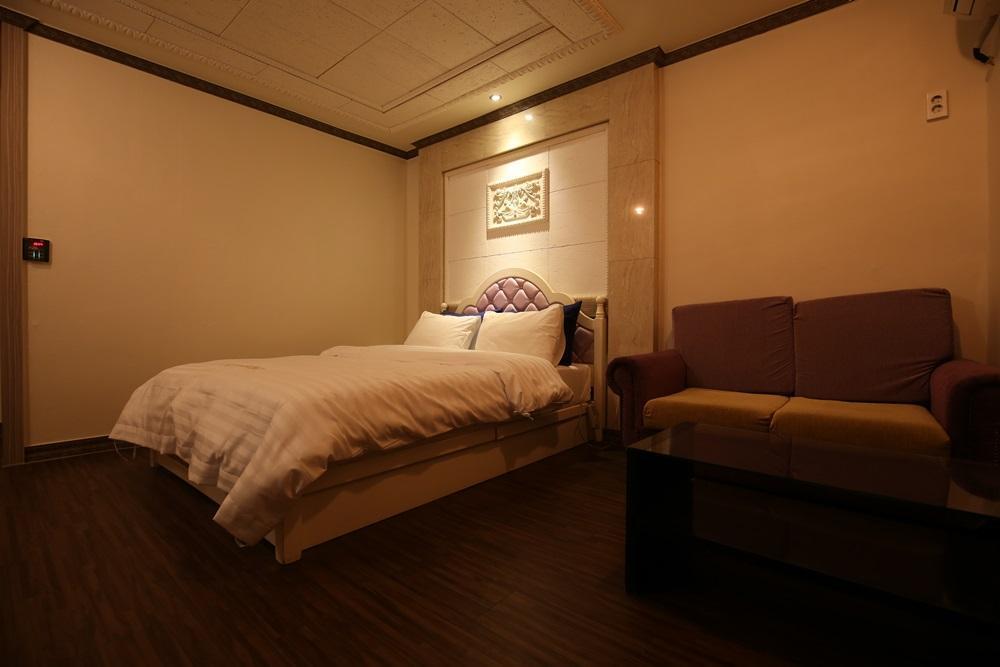Hera Motel Daejeon Esterno foto